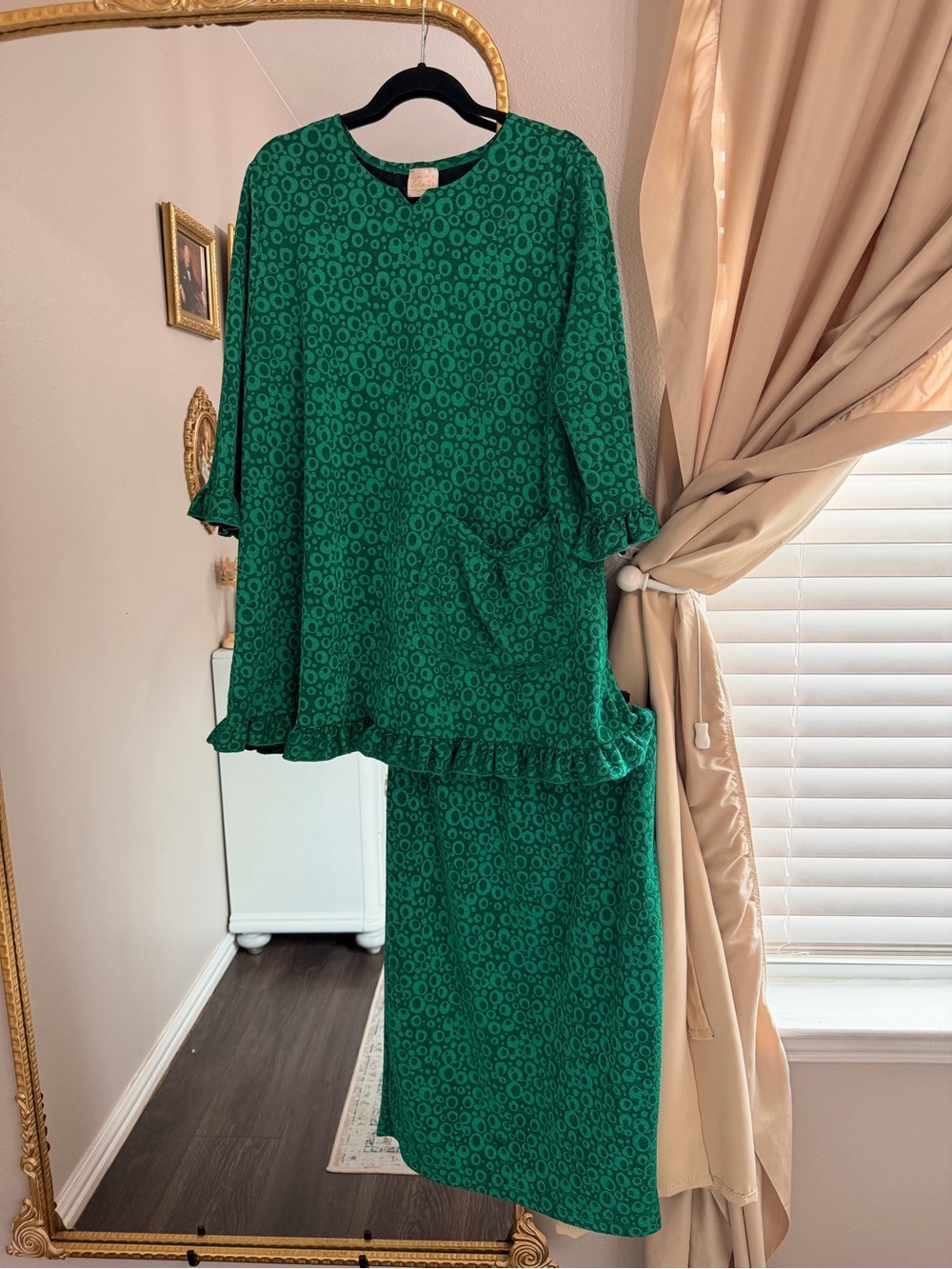 Women’s Green Printed Tunic Top and Skirt Set